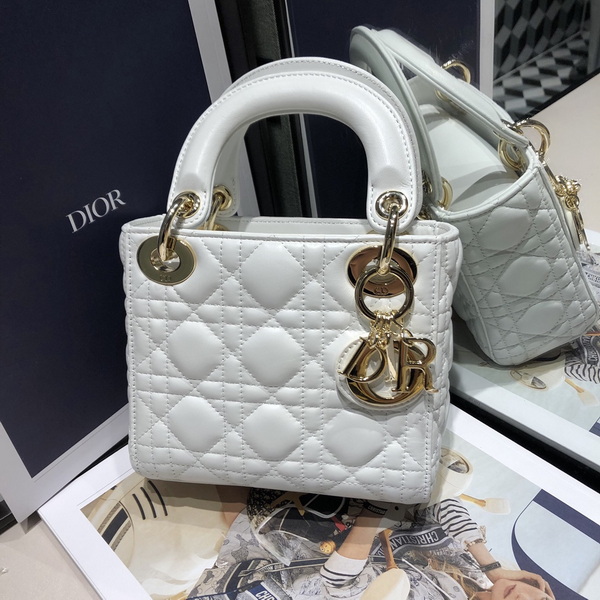 Dior Handbags AAA(Women)-722