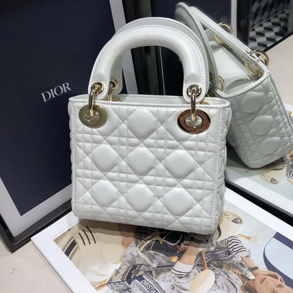 Dior Handbags AAA(Women)-722