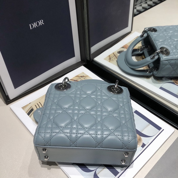 Dior Handbags AAA(Women)-723