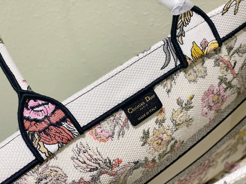 Dior Handbags AAA(Women)-738
