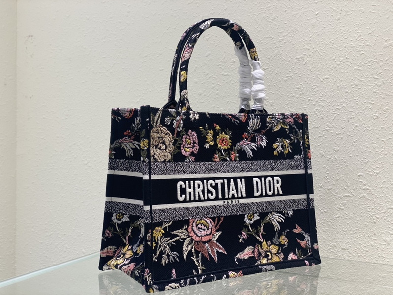 Dior Handbags AAA(Women)-741