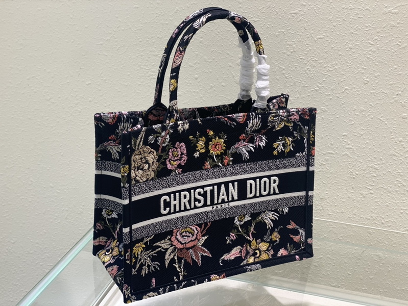 Dior Handbags AAA(Women)-741