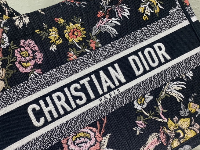 Dior Handbags AAA(Women)-741