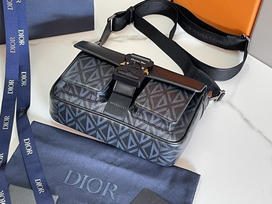 Dior Handbags AAA(Men)-016