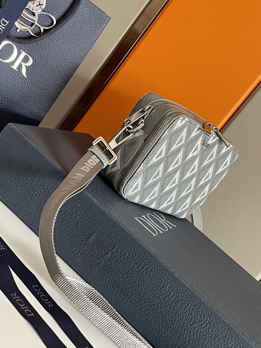 Dior Handbags AAA(Men)-017