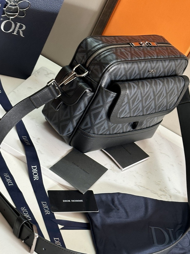 Dior Handbags AAA(Men)-018