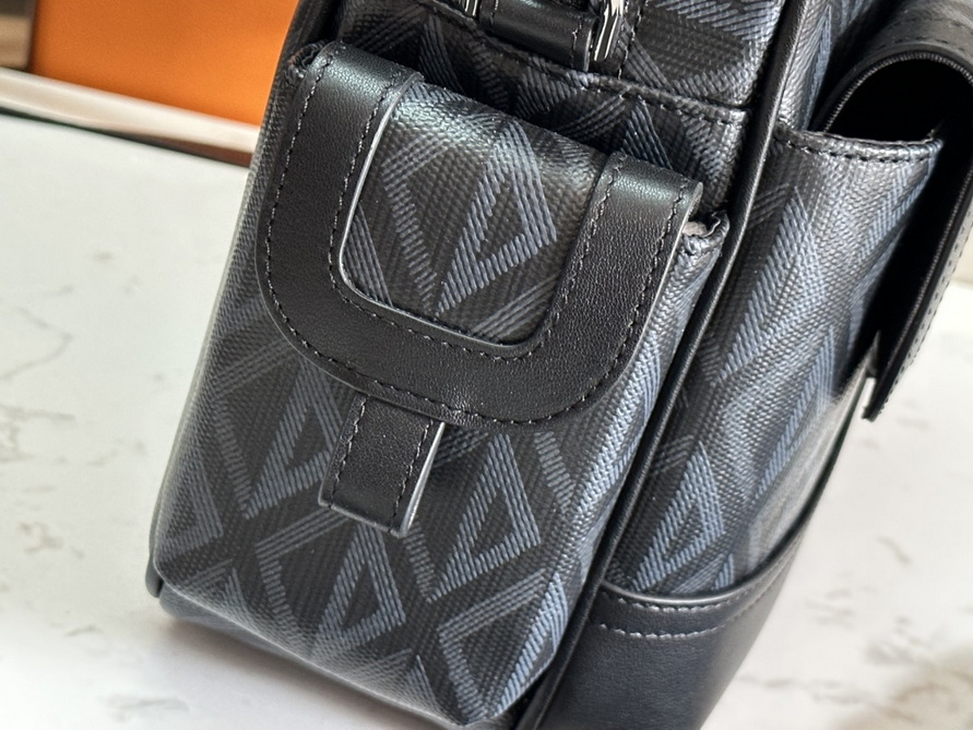 Dior Handbags AAA(Men)-018