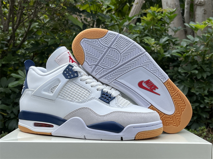 Nike SB x Air Jordan 4 Navy
