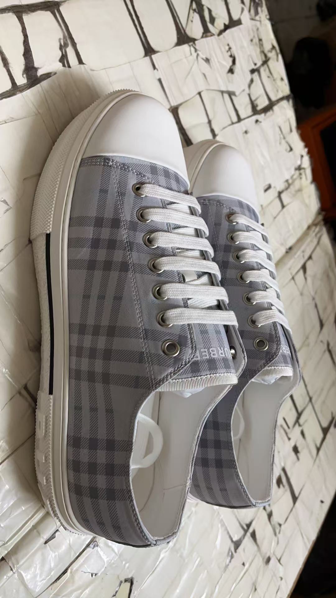 Burberry Shoes(AAA)-123