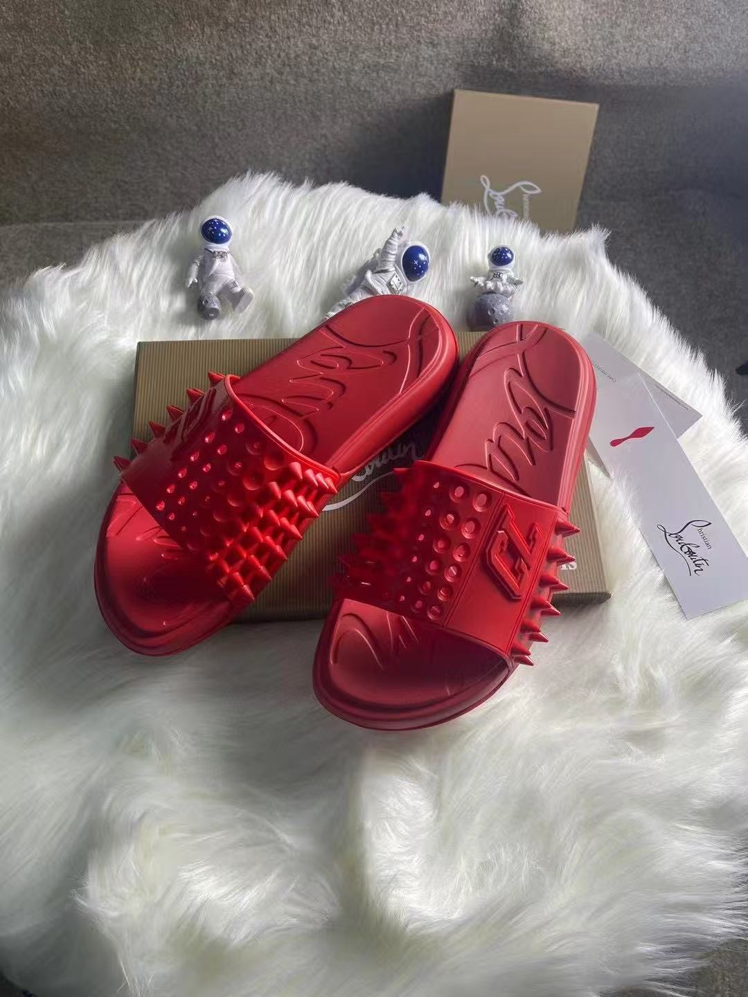 Christian Louboutin Slippers(AAA)-013