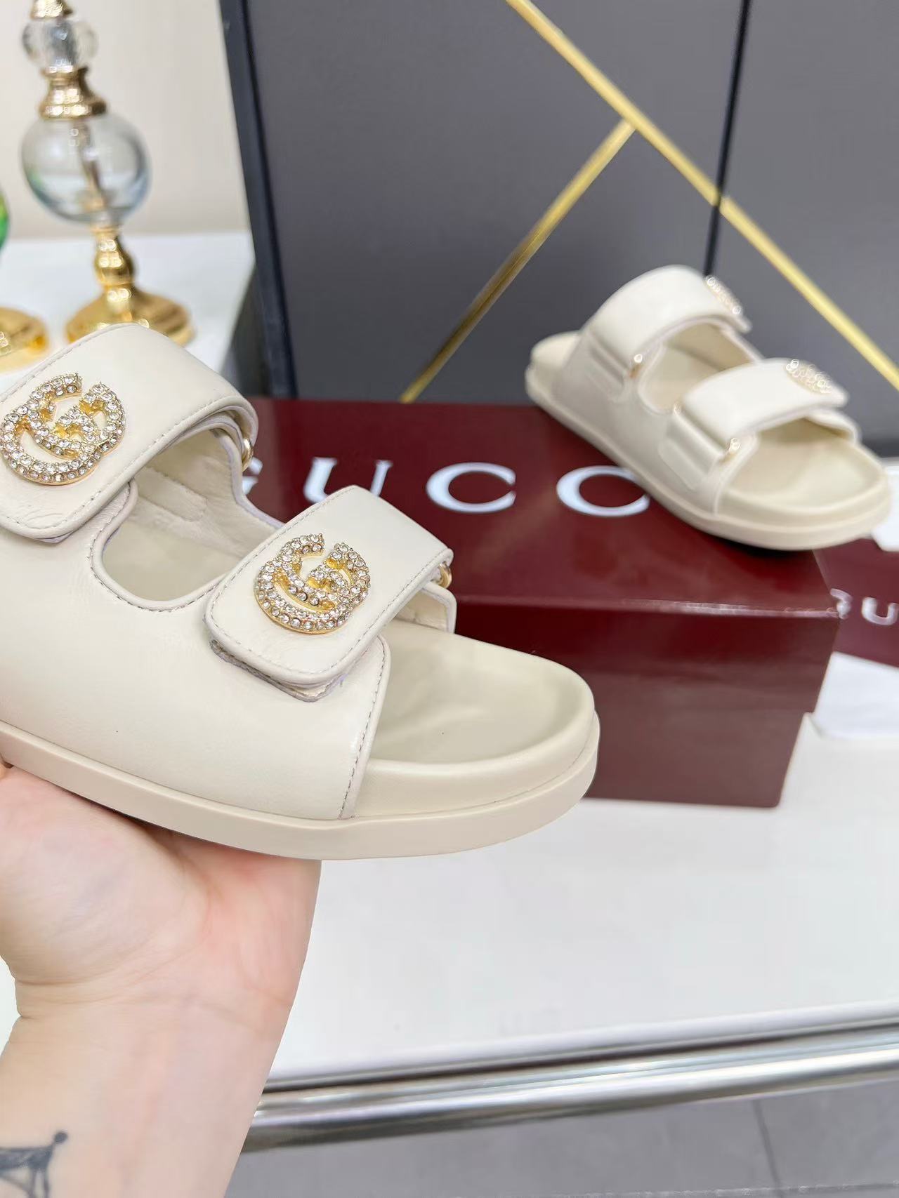 Gucci Slippers Women(AAA)-185