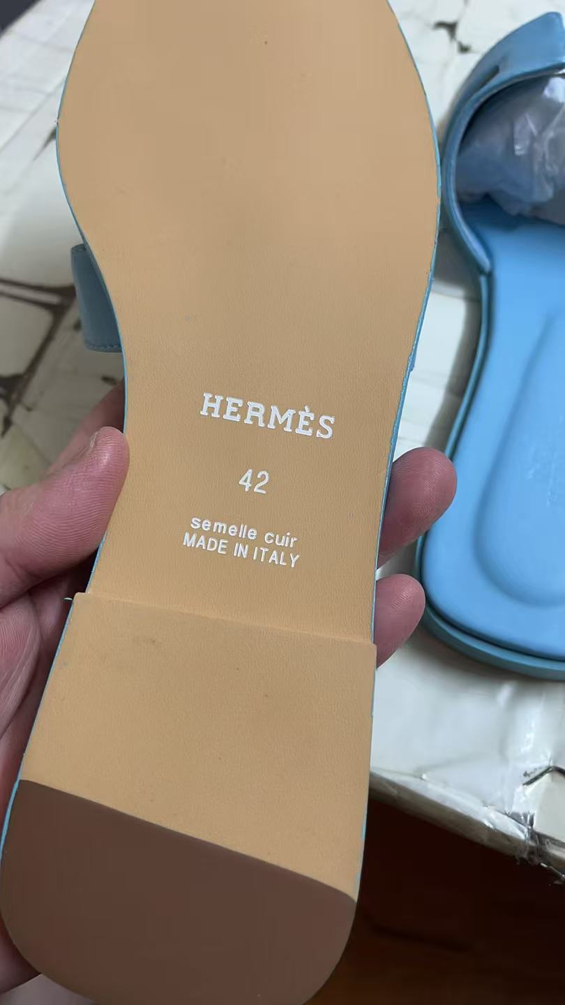 Hermes Slippers Women(AAA)-021