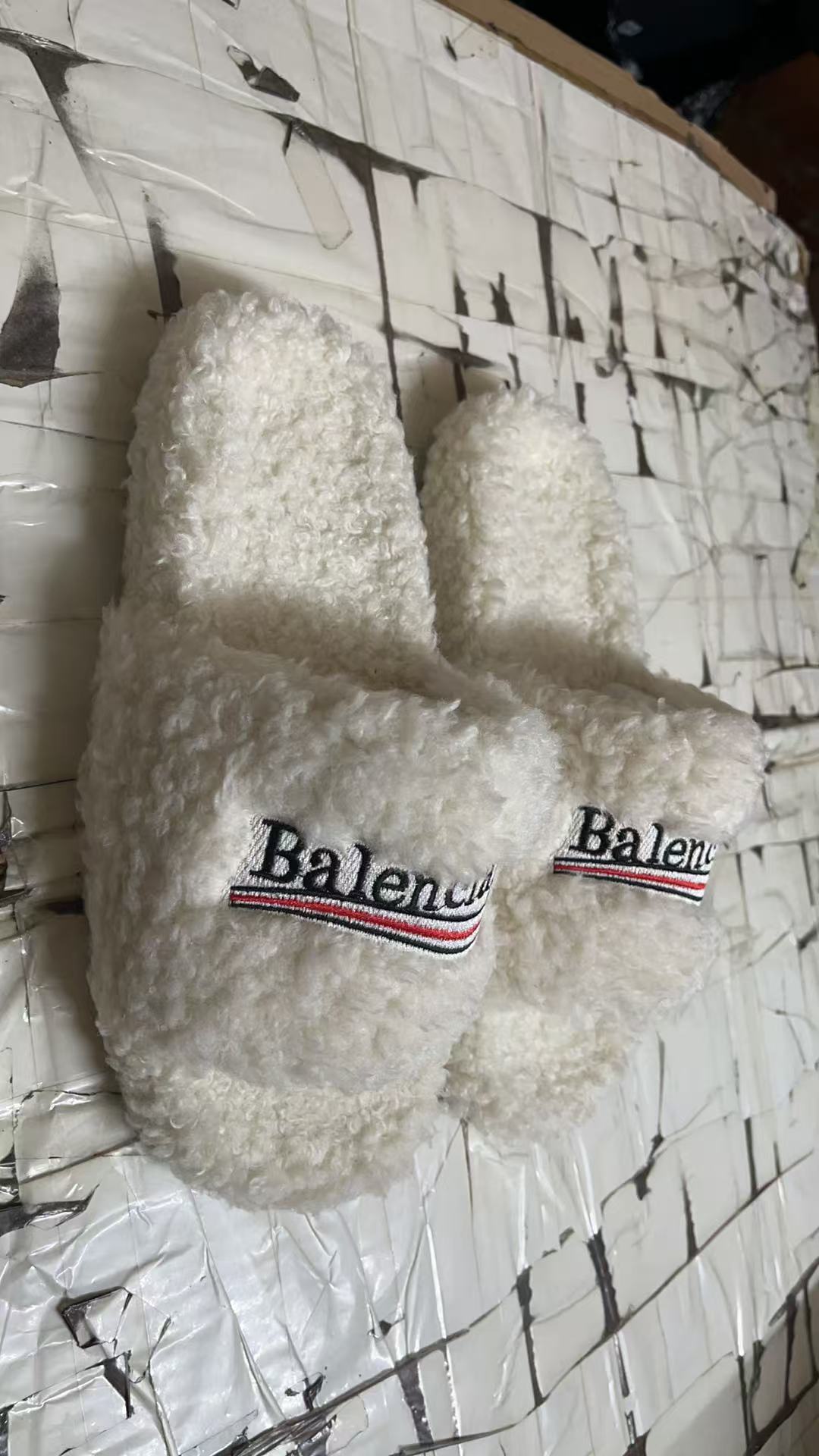 Balenciaga Slippers (AAA)-004