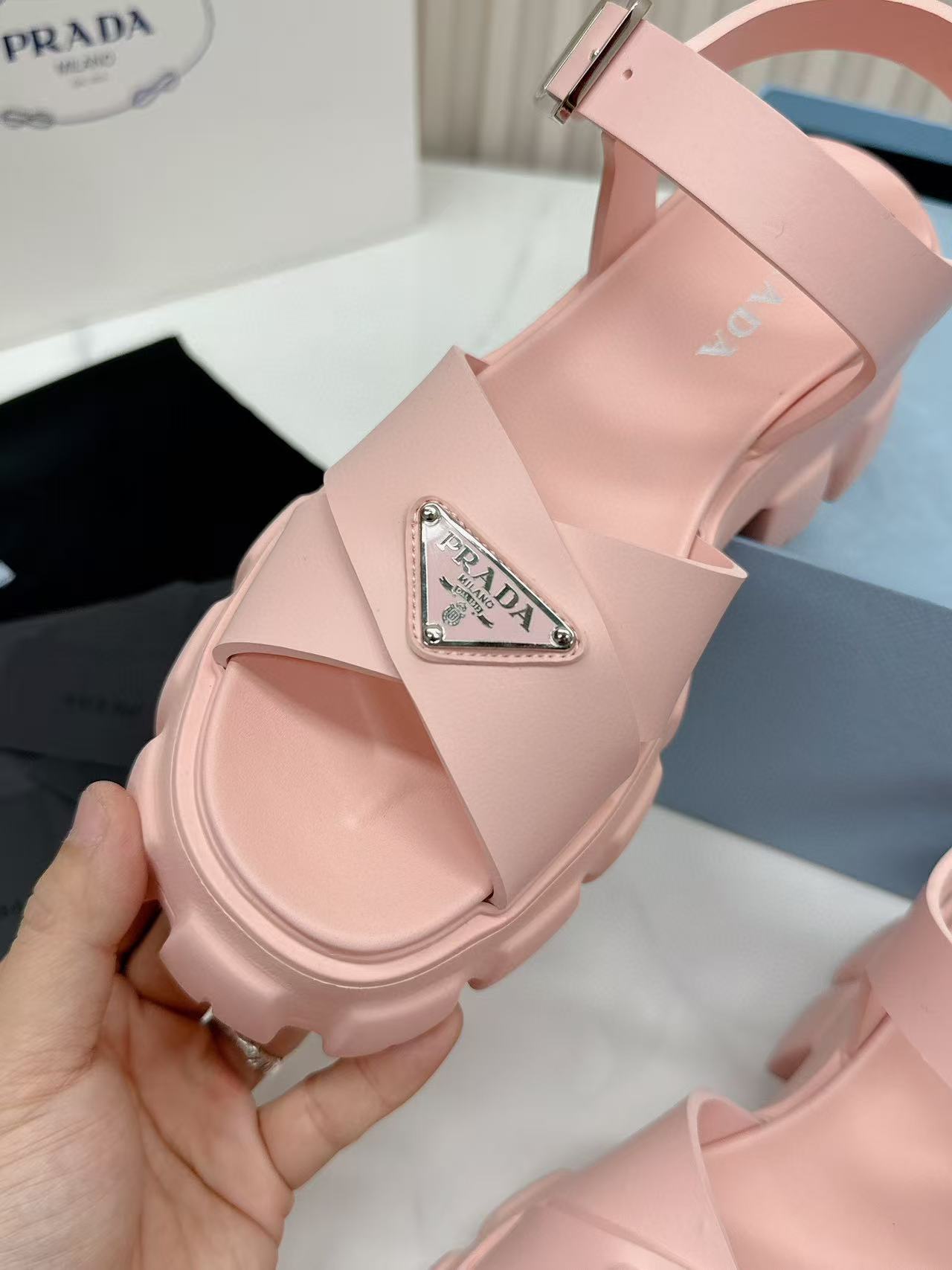 Prada Slippers Women(AAA)-021