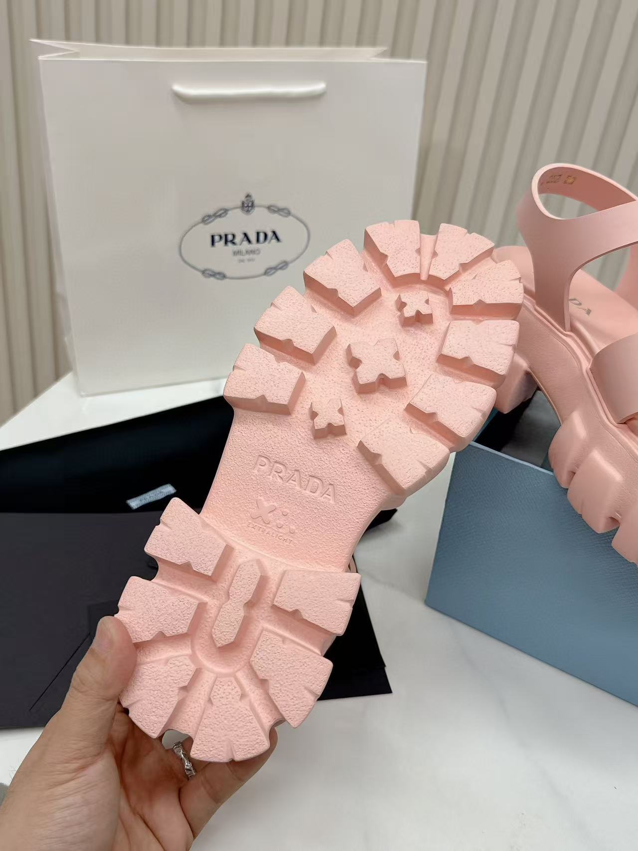 Prada Slippers Women(AAA)-021