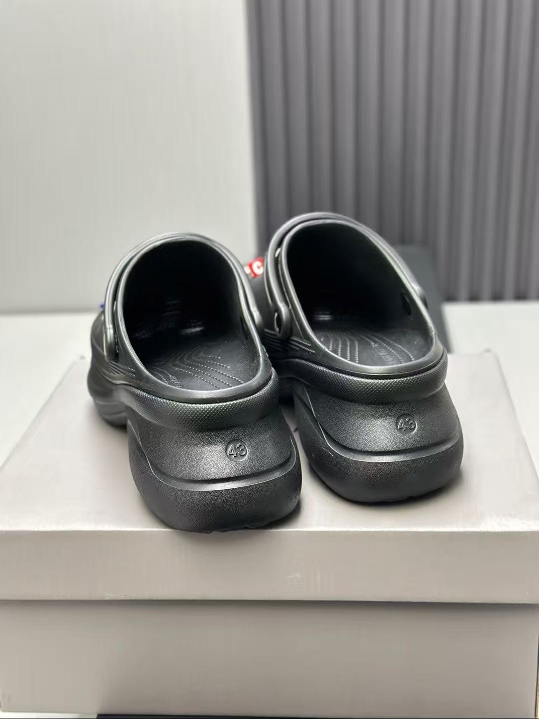Balenciaga Slippers(AAA)-012