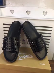 Christian Louboutin Slippers(AAA)-005