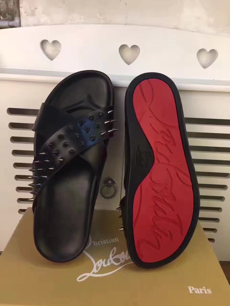 Christian Louboutin Slippers(AAA)-004