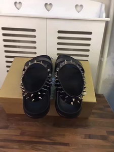 Christian Louboutin Slippers(AAA)-003