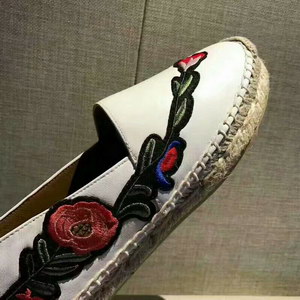 Gucci Shoes AAA(Women)-028